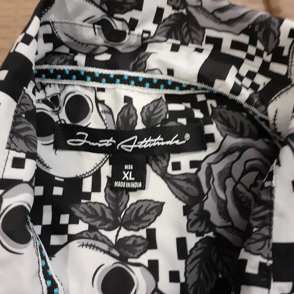 Just attitude Mens skull Rose's gray tones shirt size XL - Picture 2 of 2